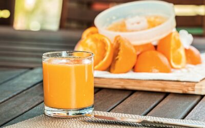 200 Delicious Smoothie and Juice Recipes Review